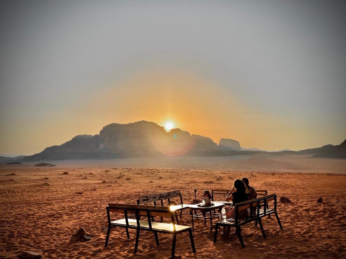 Отель Bedouin Nights Camp Вади-Рам Экстерьер фото
